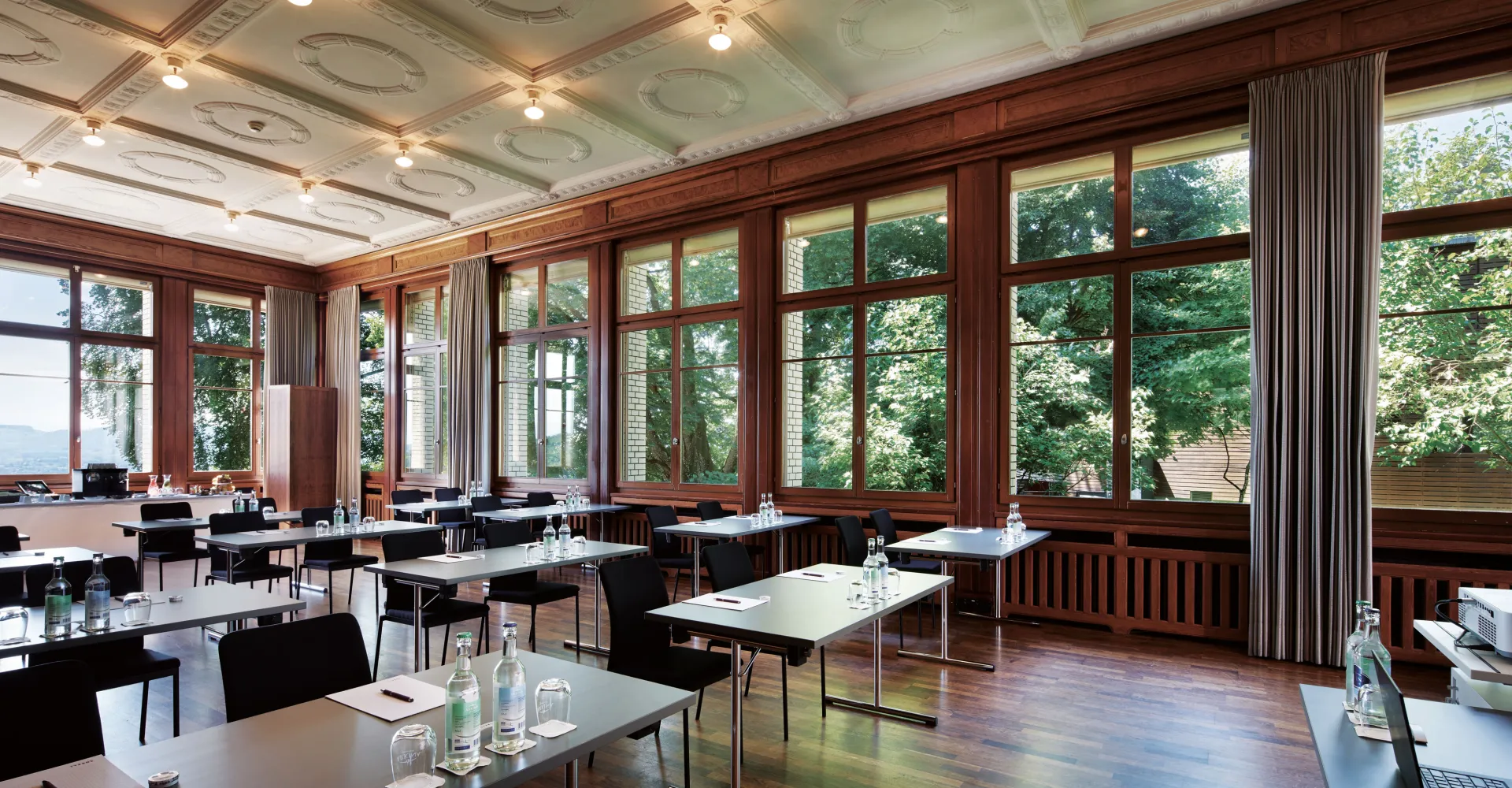 Seated Kursaal 1 at the Hotel Zürichberg