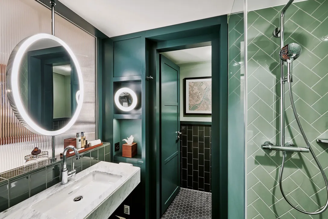 Sorell Hotel Seidenhof Standard double room Bathroom with shower