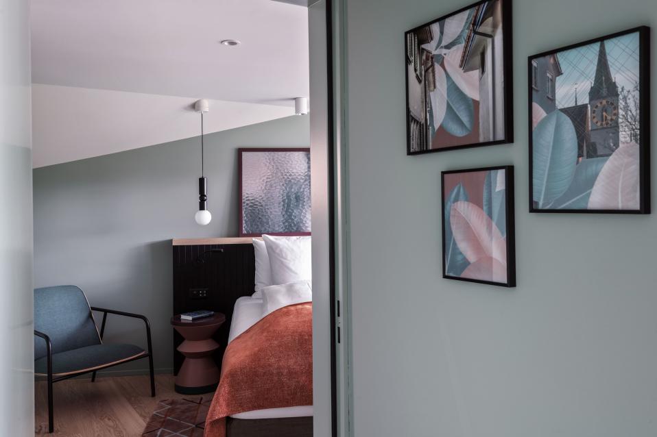 Sorell Hotel St. Peter Suite Sitzecke und Details