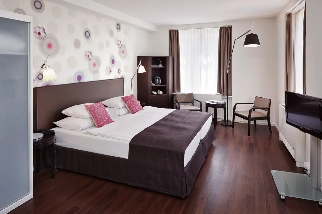 Sorell Hotel Rütli Superior Double Room King/Twin Bedroom