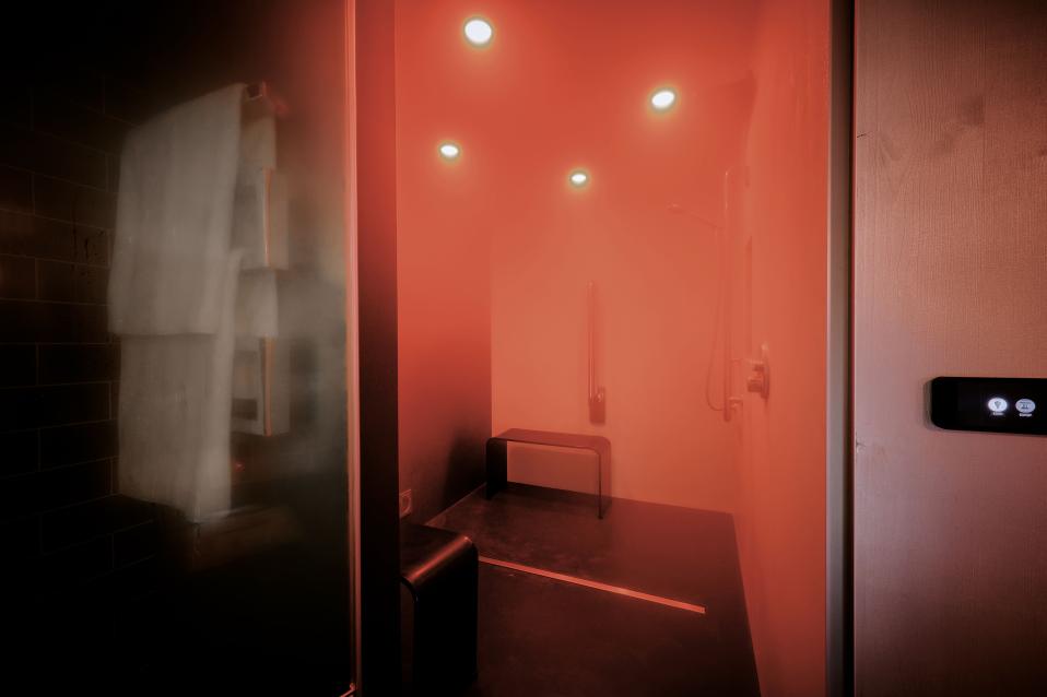 Sorell Hotel Rigiblick Spa Suite Badezimmer mit Dampfbad