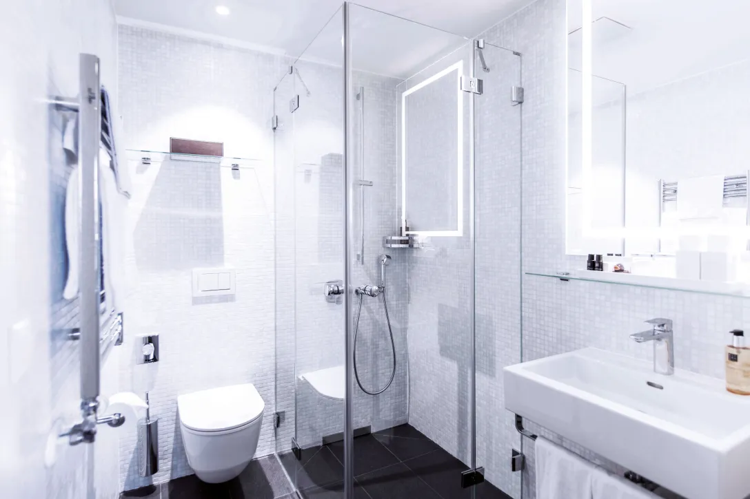 Sorell Hotel Rüden Standard twin room Bathroom with shower