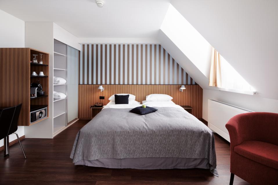 Sorell Hotel Rütli Standard Double King Zimmer mit Sitzecke