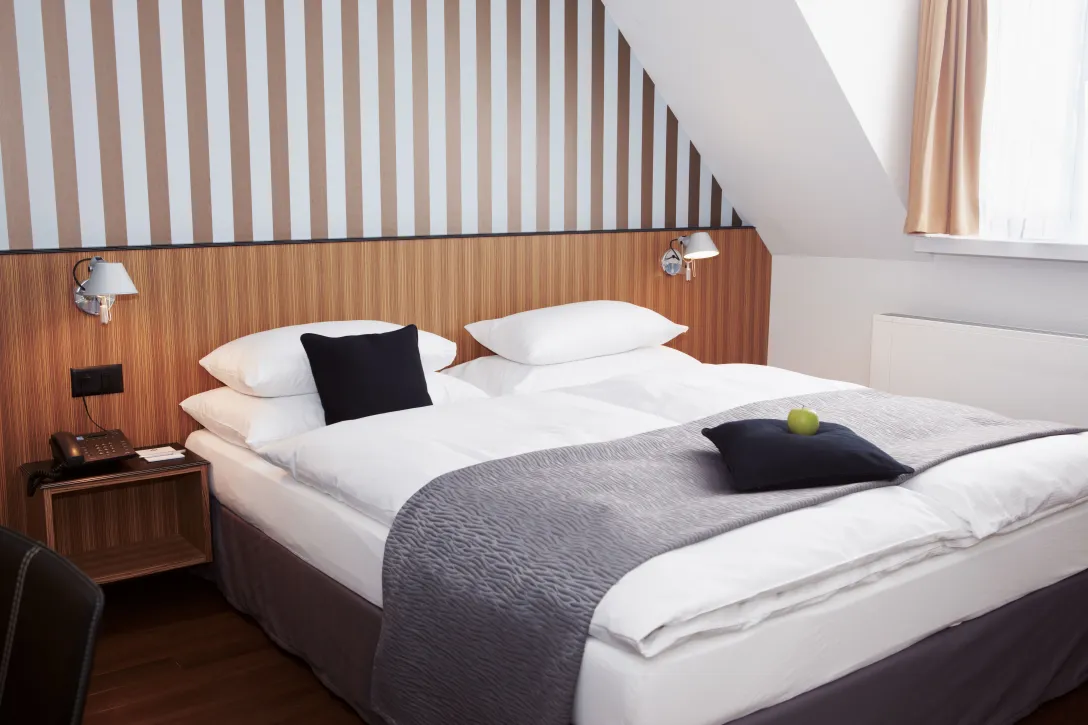 Sorell Hotel Rütli Standard Double King Schlafzimmer