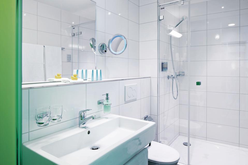 Sorell Hotel Rütli Superior Doppelzimmer King/Twin Badezimmer mit Dusche