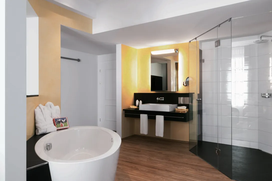 Junior suite with bathtub at the Sorell Hotel Tamina in Bad Ragaz