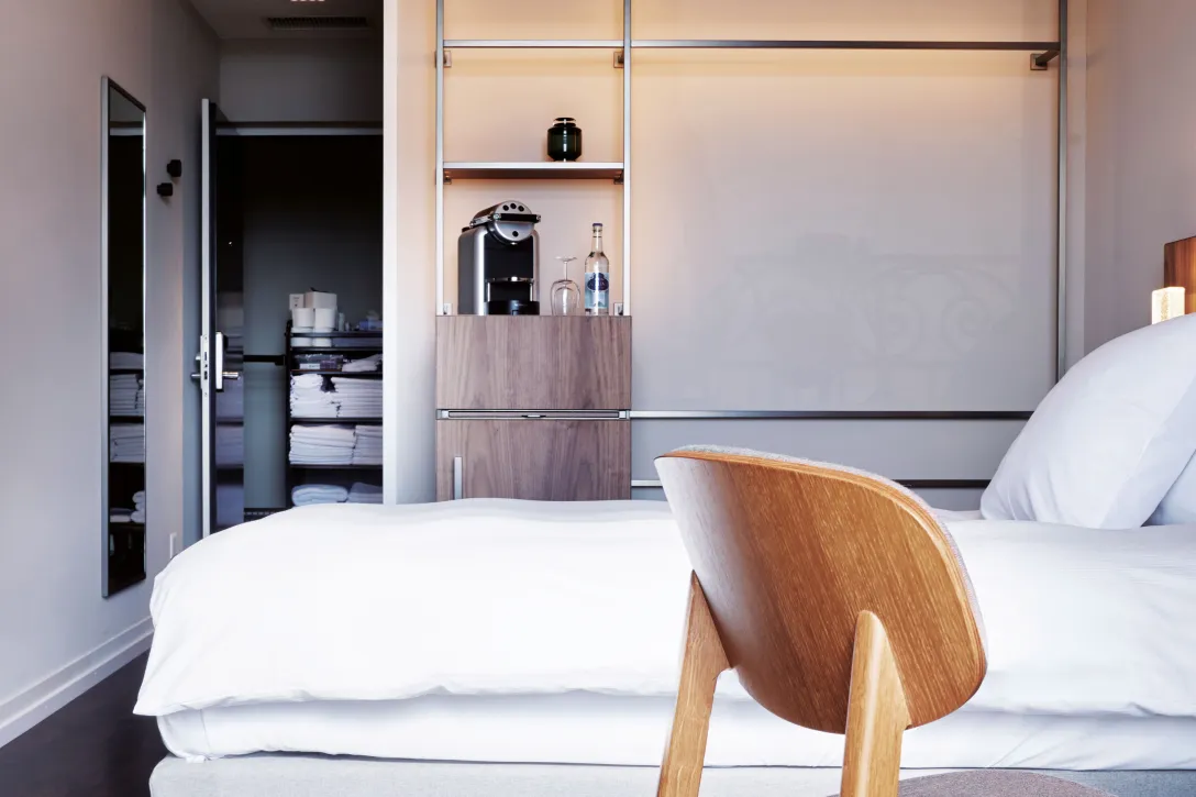 Sorell Hotel Zürichberg Superior Single Room with Lake View and Seating Area