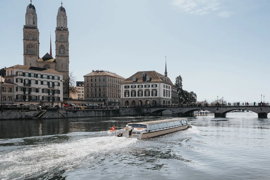 Boat on the Limmat with tourists