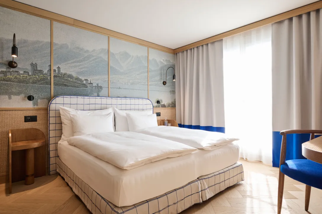Deluxking Zimmer im Hotel Speer mit Bett 