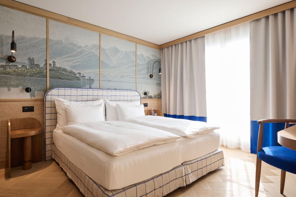 Deluxking Zimmer im Hotel Speer mit Bett 