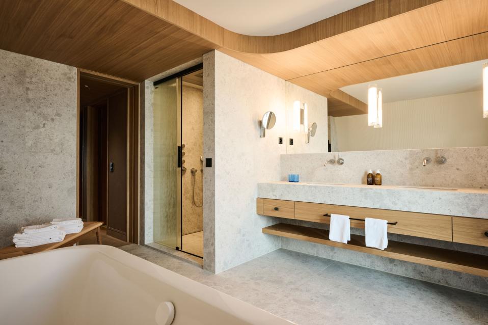 Dusche in der Junior Suite 