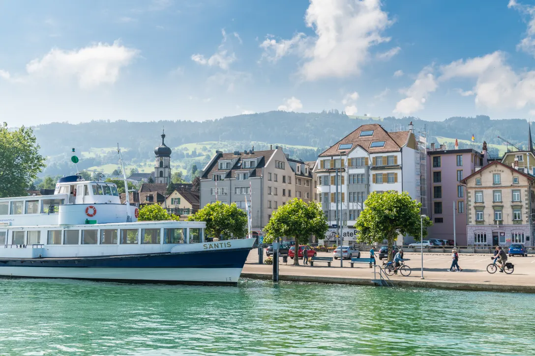 Schiff Rorschach Hafen.jpg