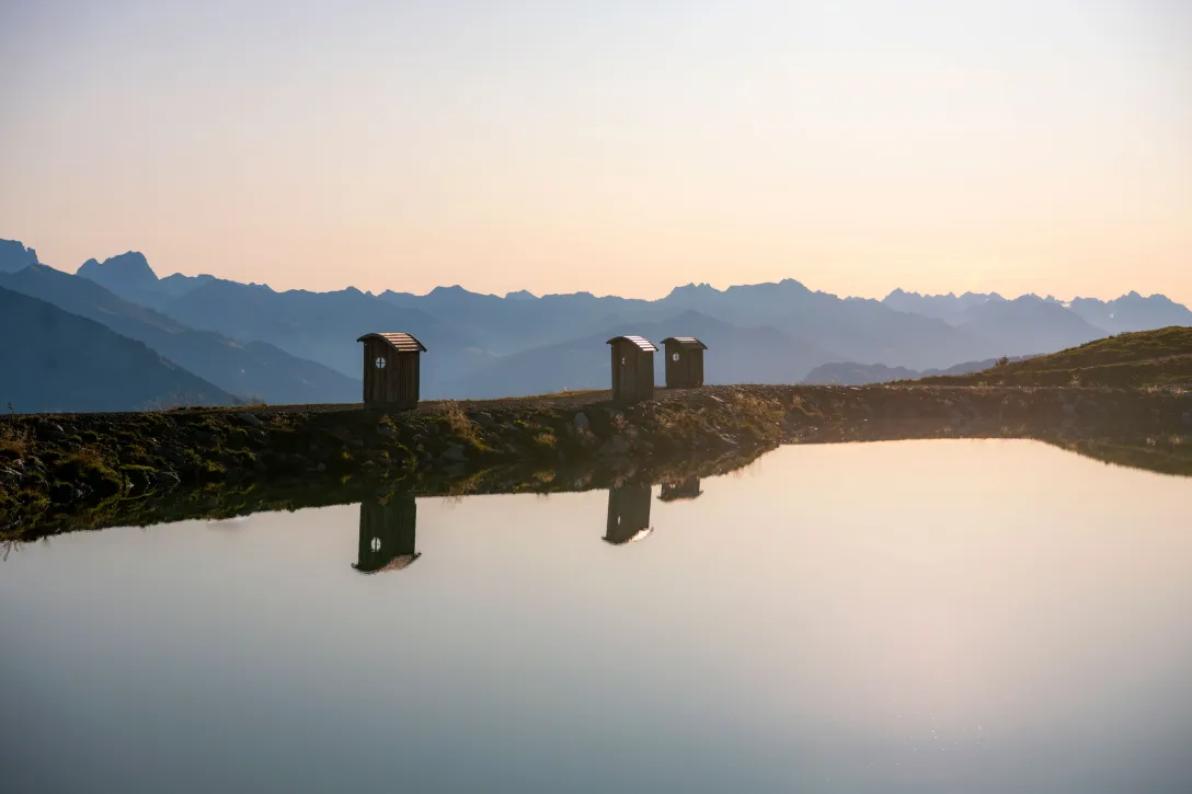 Bergpanorama mit Sonnenuntergang