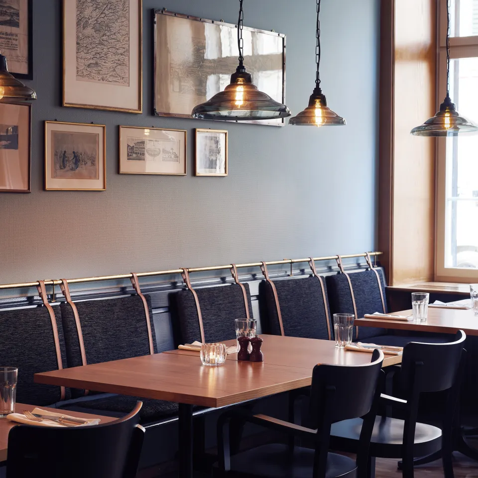 Tables and chairs in the Wirtshaus zur Krone