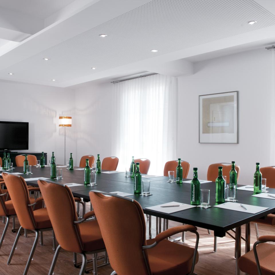 Seminarraum mit Blocktisch