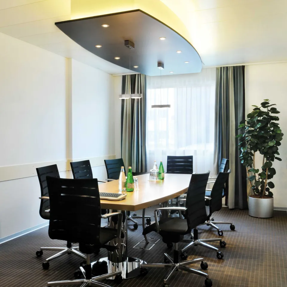 Seminarraum mit acht Sitzplätzen