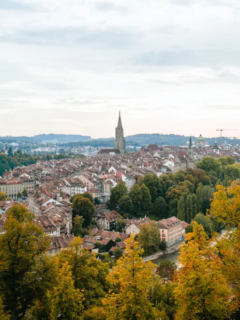 Aussicht auf die Stadt Bern im Herbst